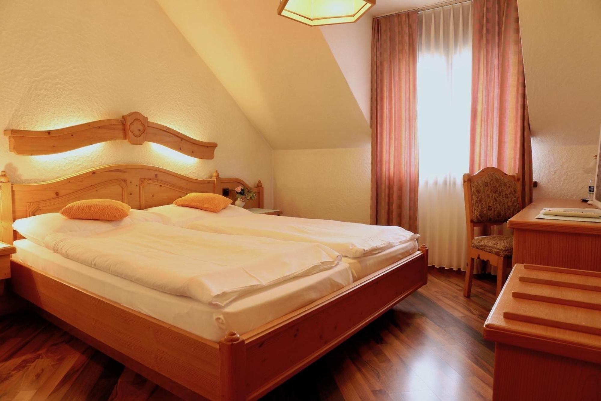 Hotel-Restaurant Weisses Kreuz Breitenbach 외부 사진