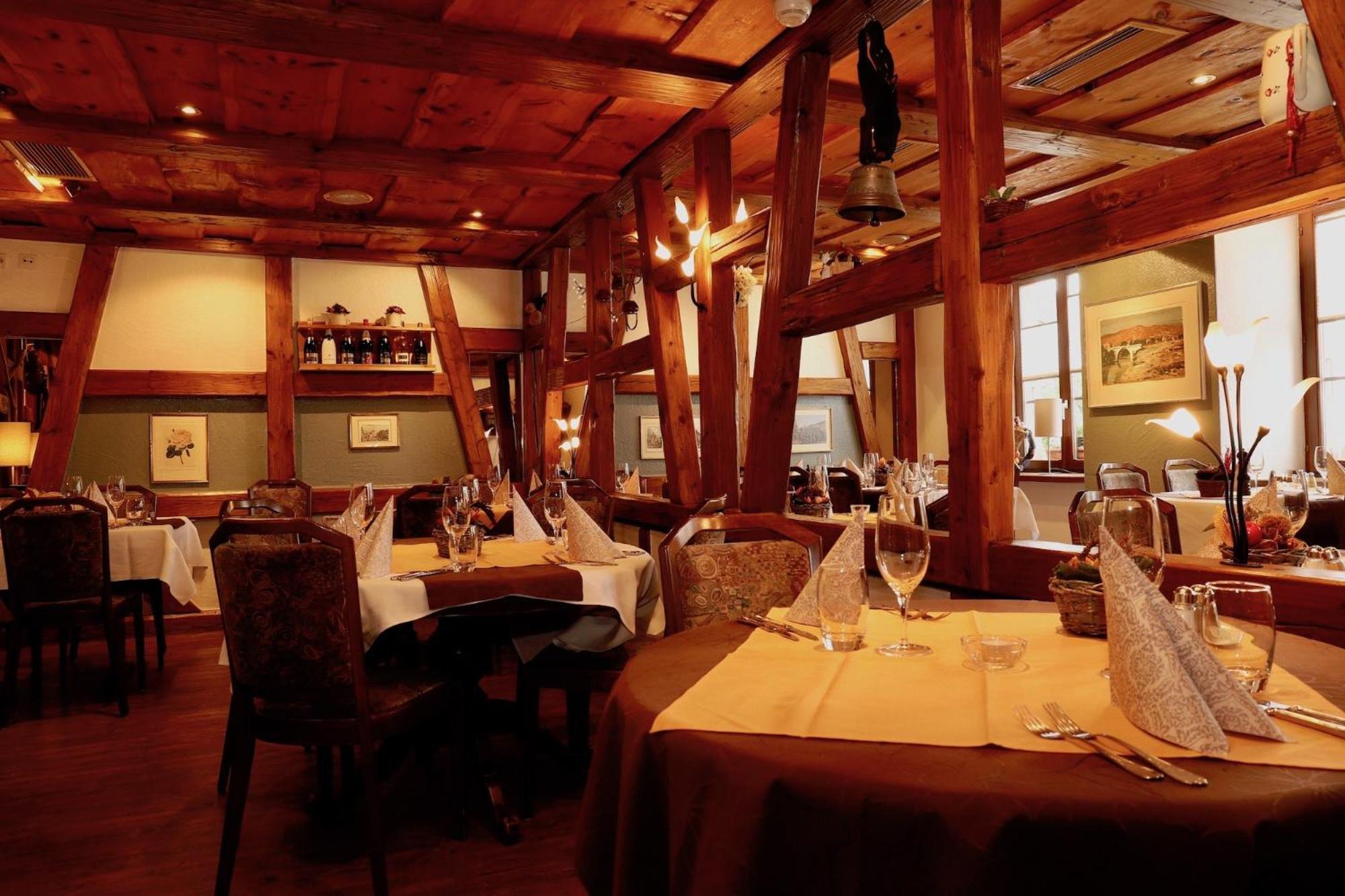 Hotel-Restaurant Weisses Kreuz Breitenbach 외부 사진
